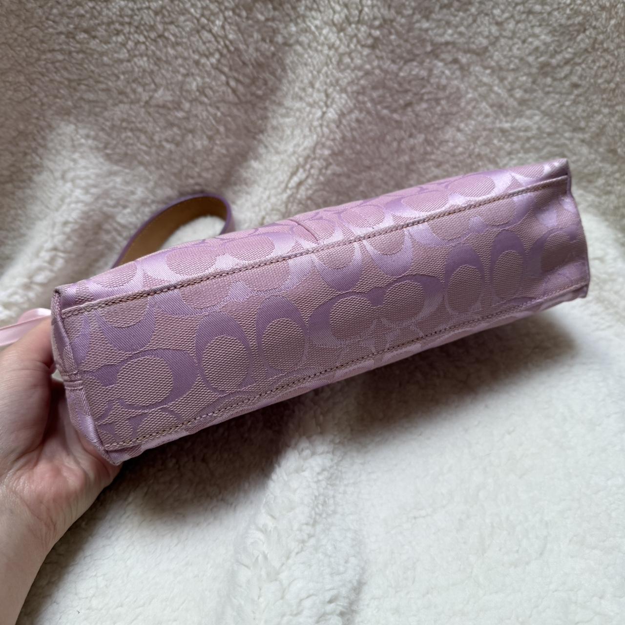 Vintage Y2K Coach Baguette (Shoulder Bag) baby pink