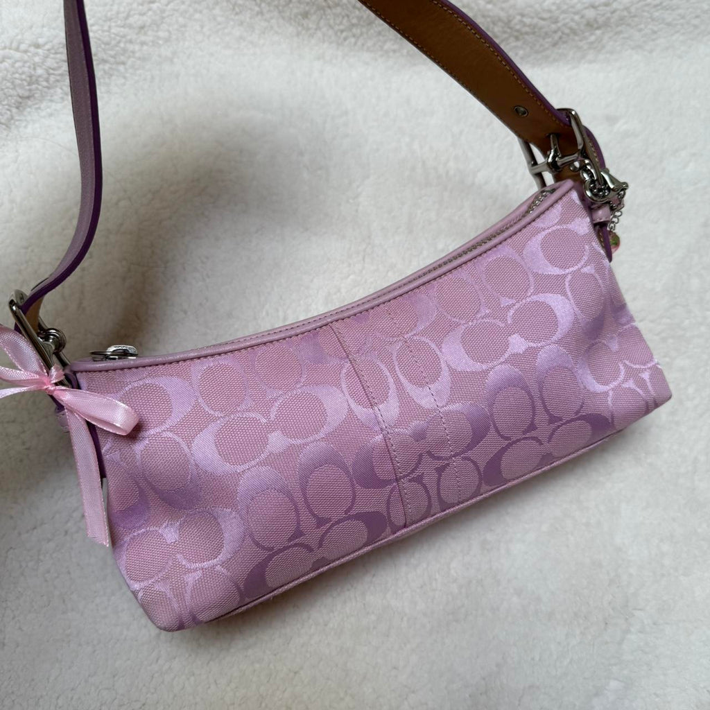 Vintage Y2K Coach Baguette (Shoulder Bag) baby pink